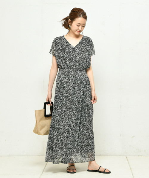 DouDou（ドゥドゥ）の「プリントマキシワンピース（ワンピース・レディース・ブラック/ベージュ・FREE）」の4枚目の写真