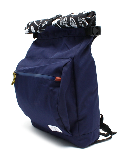 CIAOPANIC（チャオパニック）の「【Ficouture】　PaisleyRollTopDaypack（バックパック/リュック・レディース・マスタード/ネイビー/サックスブルー・FREE）」の13枚目の写真