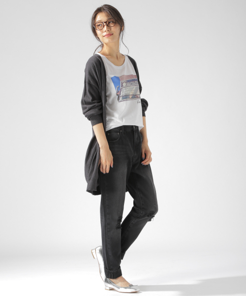 BAYFLOW（ベイフロー）の「ダメージテーパード　19AW（デニムパンツ・レディース・ブルー/ブラック/ネイビー/オフホワイト・SMALL/MEDIUM/LARGE）」の13枚目の写真