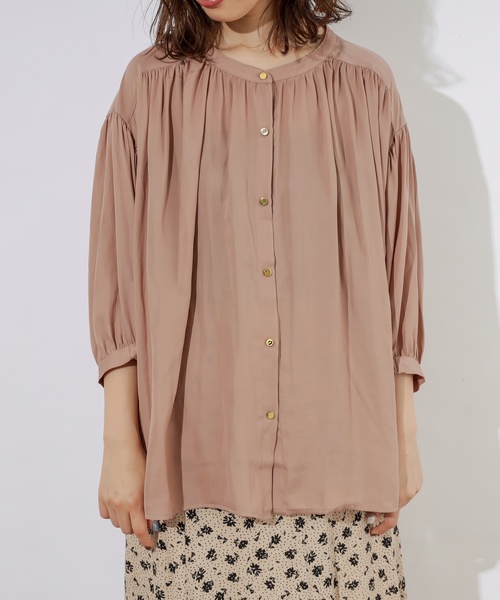 natural couture（ナチュラルクチュール）の「とろみサテンギャザーブラウス（シャツ/ブラウス・レディース・オフホワイト/ブラウン/ベージュ/ミント/ブルー/ピンク系その他/ドット・FREE）」の21枚目の写真