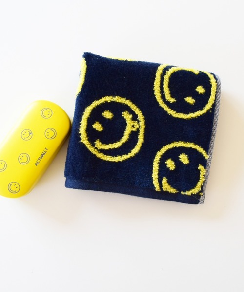 BIRTHDAY BAR（バースデイバー）の「スマイル パターン ジャガード タオルハンカチ（ハンカチ/ハンドタオル・レディース・ブラック/ネイビー/グレー/ピンク/ブルー系その他/チャコールグレー/ブルー/グレー×ピンク/イエロー/グリーン/パープル/オレンジ/ネイビー系/マスタード・フリー）」の8枚目の写真