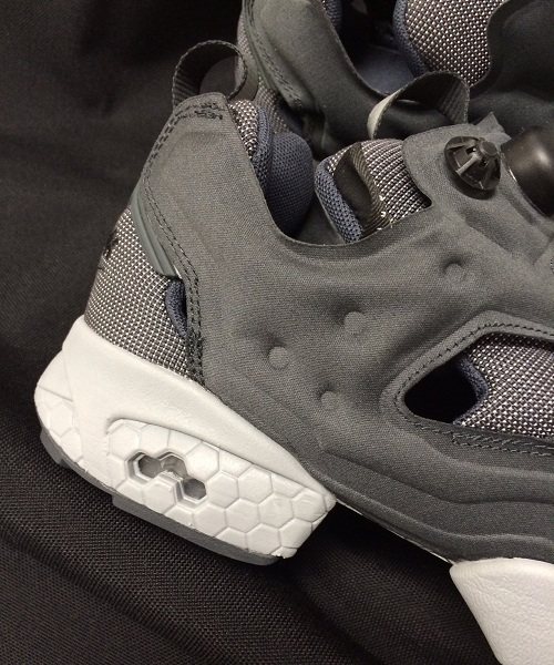 Reebok(リーボック)の「Reebok CLASSIC INSTA PUMP FURY CORDURA M42816(スニーカー・メンズ・ダークグレー・26.5cm/28cm/26cm/27cm/27.5cm)」の6枚目の写真