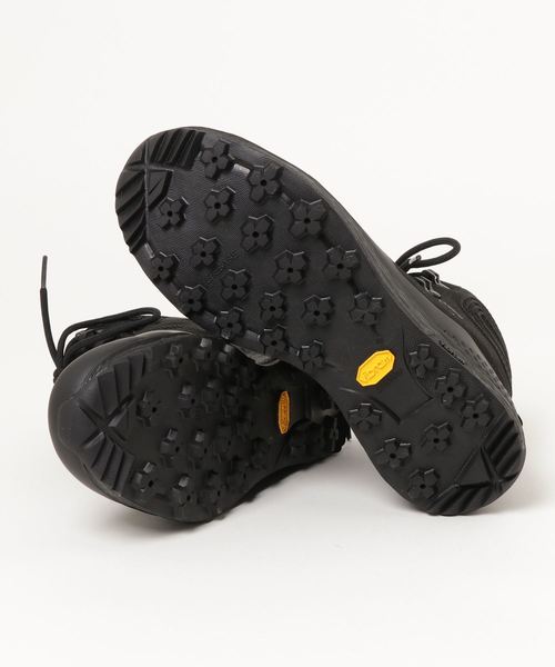 VASQUE（バスク）の「BREEZE LT GTX（ブーツ・メンズ・ベージュ/ブラック・10/8/9）」の3枚目の写真