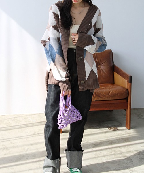 GeeRA(ジーラ)の「アーガイルニットカーディガン(カーディガン/ボレロ・レディース・アイボリー/チャコール/ブラック/ブラウン・MEDIUM/LARGE/X-LARGE/XX-LARGE)」の16枚目の写真