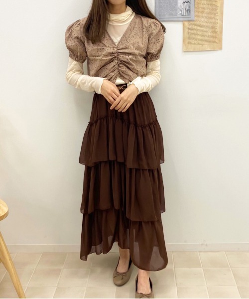 apres jour(アプレジュール)の「花柄くしゅくしゅブラウス+シアーインナーセット【ZOZOTOWN限定アイテム】(シャツ/ブラウス・レディース・ベージュ/ブルー系その他・フリー)」の6枚目の写真