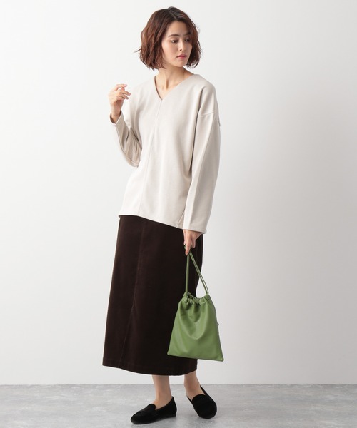 LEPSIM（レプシィム）の「Vネックカットプルオーバー長袖 917267（T