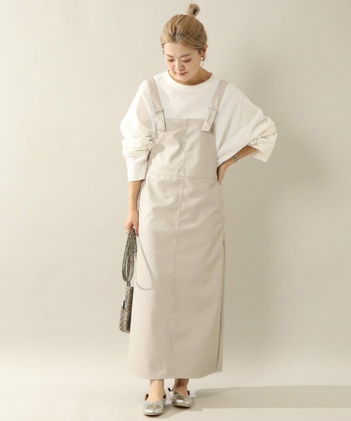 notch.(ノッチ)の「フェイクレザージャンスカ(ジャンパースカート・レディース・ブラック/オフホワイト・M)」の2枚目の写真