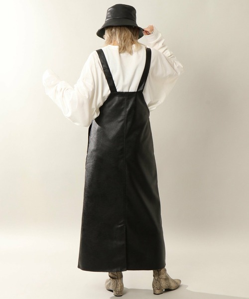 notch.(ノッチ)の「フェイクレザージャンスカ(ジャンパースカート・レディース・ブラック/オフホワイト・M)」の8枚目の写真