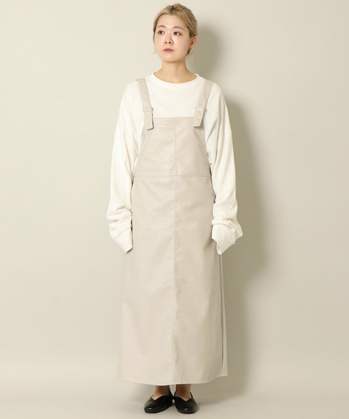 notch.(ノッチ)の「フェイクレザージャンスカ(ジャンパースカート・レディース・ブラック/オフホワイト・M)」の9枚目の写真