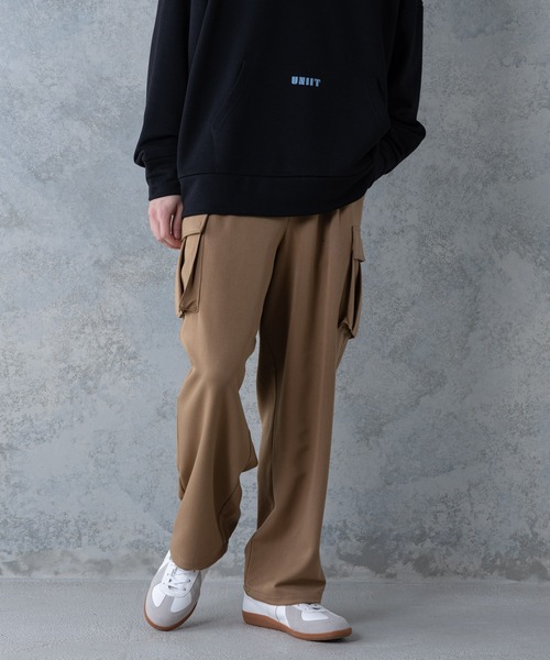 UNIIT(ユニット)の「【UNIIT】T/Rツイルワイドカーゴパンツ ワイドシルエット ポケット付き 無地 ウエスト紐仕様(カーゴパンツ・メンズ・ブラック/ベージュ/カーキ・MEDIUM/LARGE)」の11枚目の写真