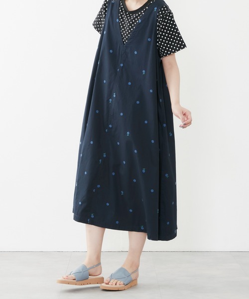 POU DOU DOU（プードゥドゥ）の「トングカバードサンダル（サンダル・レディース・ブラック/ブルー/イエロー・4/3）」の8枚目の写真