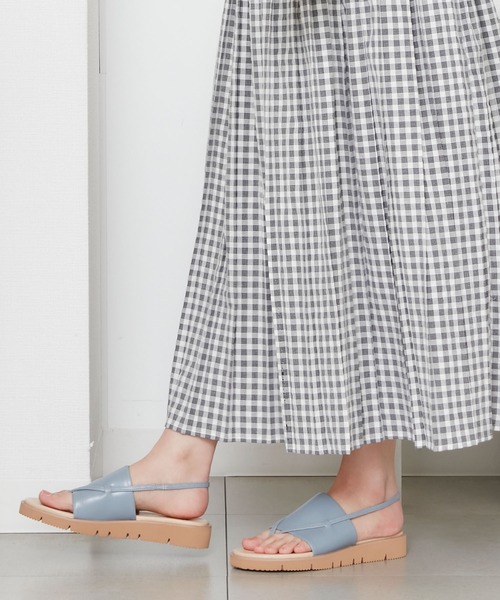 POU DOU DOU（プードゥドゥ）の「トングカバードサンダル（サンダル・レディース・ブラック/ブルー/イエロー・4/3）」の22枚目の写真