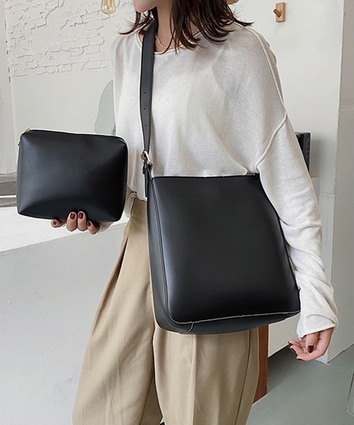 SMILE ORCHID（スマイルオーキッド）の「ミニポーチつきスクエア