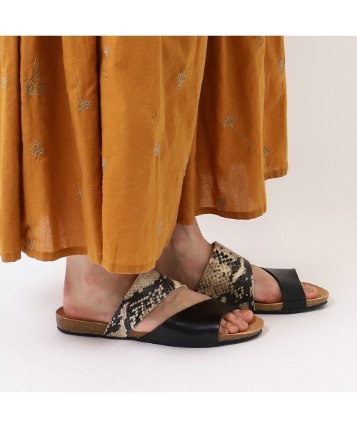 PLAKTON（プラクトン）の「【PLAKTON】プラクトン　２ストラップサンダル（サンダル・レディース・ホワイト/ベージュ/ブラック・XL/L/S/M）」の11枚目の写真