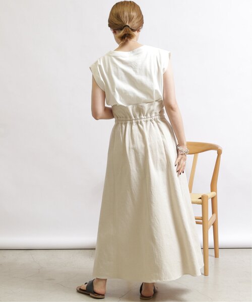 MJUKA.（ミューカ）の「ロゴプリントノースリーブ（Tシャツ/カットソー・レディース・オフホワイト/カーキ/スミクロ・FREE）」の13枚目の写真