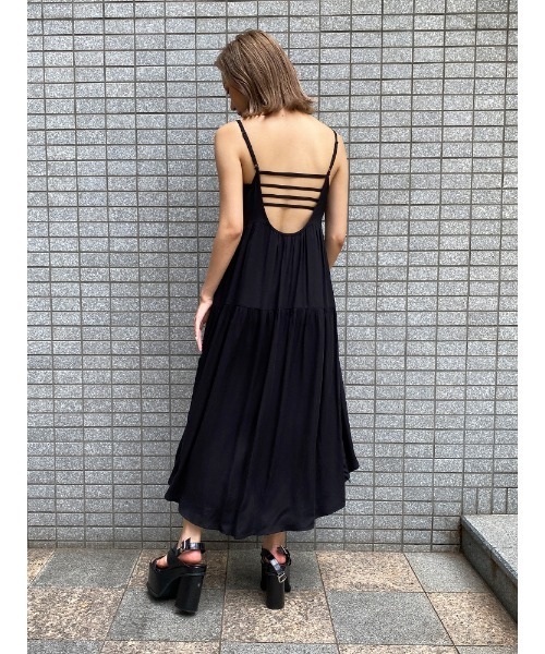 ENVYM（アンビー）の「シャーリングキャミＯＰ（ワンピース・レディース・ブラック/ベージュ/グレー・FREE）」の12枚目の写真