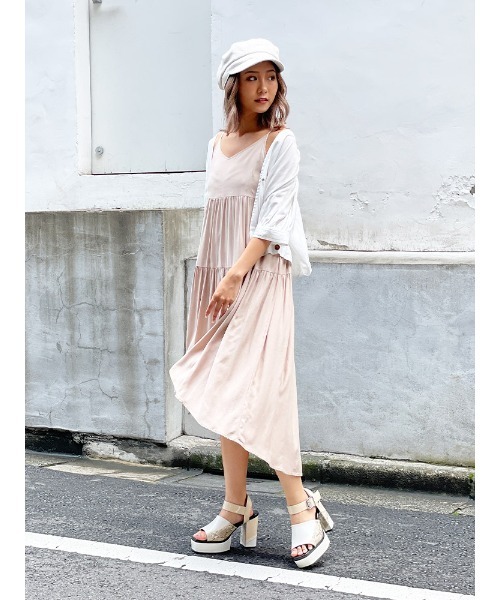 ENVYM（アンビー）の「シャーリングキャミＯＰ（ワンピース・レディース・ブラック/ベージュ/グレー・FREE）」の16枚目の写真