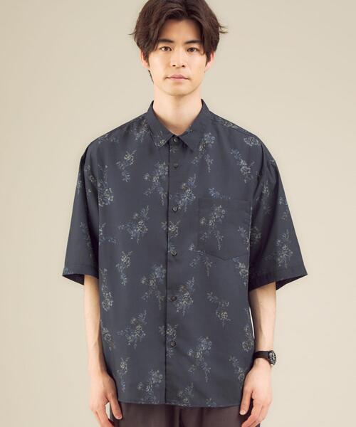 green label relaxing(グリーンレーベルリラクシング)の「CM エステルプリント ルーズ ショートスリーブ 半袖 総柄 シャツ(シャツ/ブラウス・メンズ・ネイビー/ダークグレー/ベージュ・SMALL/MEDIUM/LARGE)」の4枚目の写真