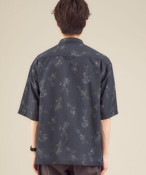 green label relaxing(グリーンレーベルリラクシング)の「CM エステルプリント ルーズ ショートスリーブ 半袖 総柄 シャツ(シャツ/ブラウス・メンズ・ネイビー/ダークグレー/ベージュ・SMALL/MEDIUM/LARGE)」の7枚目の写真