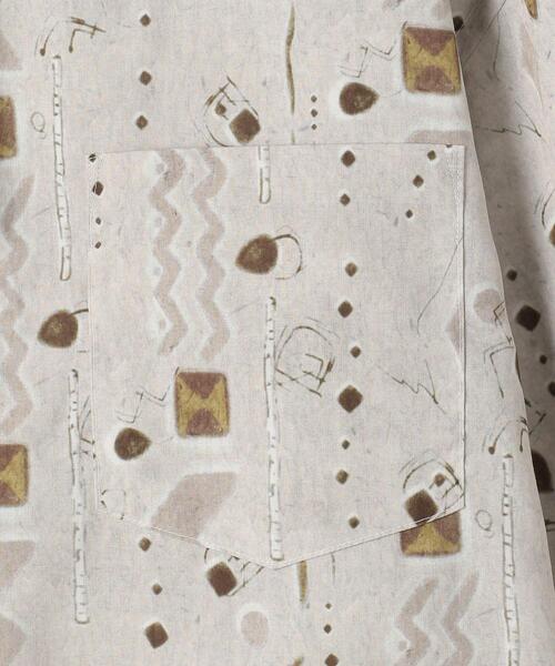 green label relaxing(グリーンレーベルリラクシング)の「CM エステルプリント ルーズ ショートスリーブ 半袖 総柄 シャツ(シャツ/ブラウス・メンズ・ネイビー/ダークグレー/ベージュ・SMALL/MEDIUM/LARGE)」の20枚目の写真