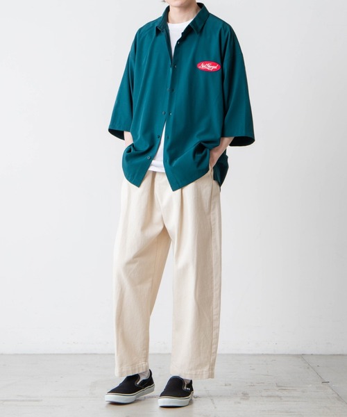 WEGO(ウィゴー)の「WEGO/ビンテージロゴ刺繍ビッグシルエット5分袖シャツ(シャツ/ブラウス・メンズ・ホワイト/ダークグリーン/イエロー・MEDIUM/LARGE)」の7枚目の写真