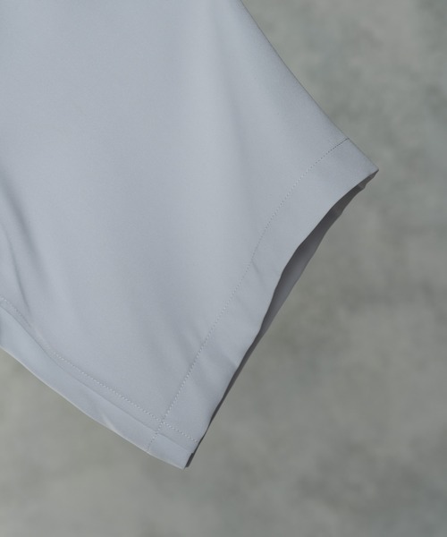 ADRER（アドラー）の「high drape back belt open collar shirt/ハイドレープバックベルトオープンカラーシャツ（シャツ/ブラウス・メンズ・ブラック/グレー・SMALL/MEDIUM/LARGE/X-SMALL）」の7枚目の写真