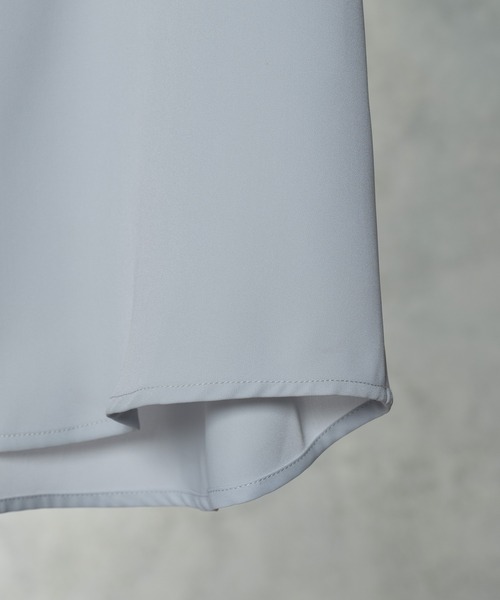 ADRER（アドラー）の「high drape back belt open collar shirt/ハイドレープバックベルトオープンカラーシャツ（シャツ/ブラウス・メンズ・ブラック/グレー・SMALL/MEDIUM/LARGE/X-SMALL）」の8枚目の写真