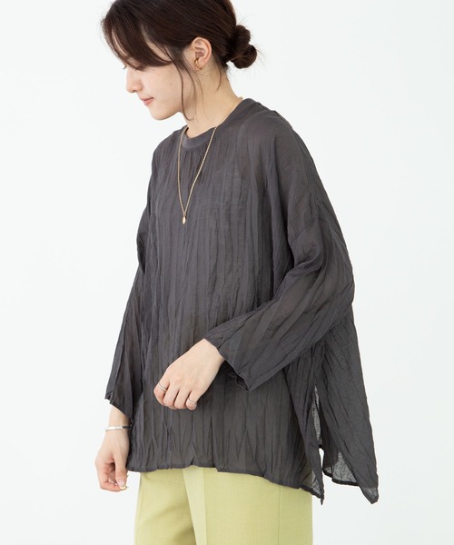 Green　Parks（グリーンパークス）の「シアーワッシャーブラウス＊（シャツ/ブラウス・レディース・イエロー/オフホワイト/チャコールグレー/パープル・FREE）」の2枚目の写真