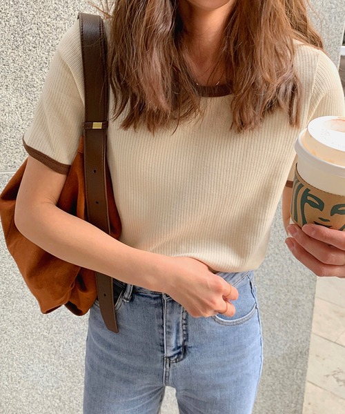 JUNOAH（ジュノア）の「バイカラーリブカットソー（Tシャツ/カットソー・レディース・ホワイト/ブラック/ベージュ/ブラウン/ピンク/オレンジ/ブルー/グリーン/ミント/クリーム・MEDIUM/LARGE/X-LARGE）」の21枚目の写真