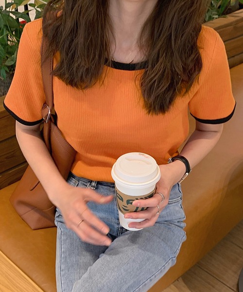 JUNOAH（ジュノア）の「バイカラーリブカットソー（Tシャツ/カットソー・レディース・ホワイト/ブラック/ベージュ/ブラウン/ピンク/オレンジ/ブルー/グリーン/ミント/クリーム・MEDIUM/LARGE/X-LARGE）」の12枚目の写真