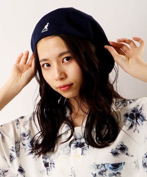 KANGOL（カンゴール）の「SMU Tropic Galaxy トロピックギャラクシーハンチング（ハンチング/ベレー帽・メンズ・ネイビー/チャコールグレー/レッド系その他/ベージュ/ブラック×レッド/ブラック×ゴールド/ブラック/レッド・L/M/XL）」の7枚目の写真