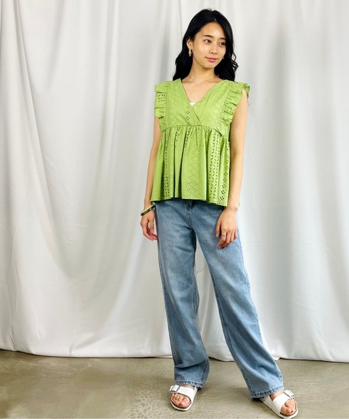 QuON(クオン)の「エンブロコットンレース ノースリブラウス(シャツ/ブラウス・レディース・ホワイト/ブラック/グリーン・FREE)」の22枚目の写真