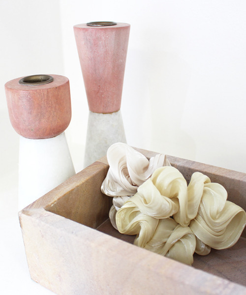 MODE ROBE（モードローブ）の「サテンカラーシュシュ（シュシュ・レディース・イエロー/アイボリー/ミント/ブルー系その他/ピンクベージュ/ライトベージュ・FREE）」の13枚目の写真