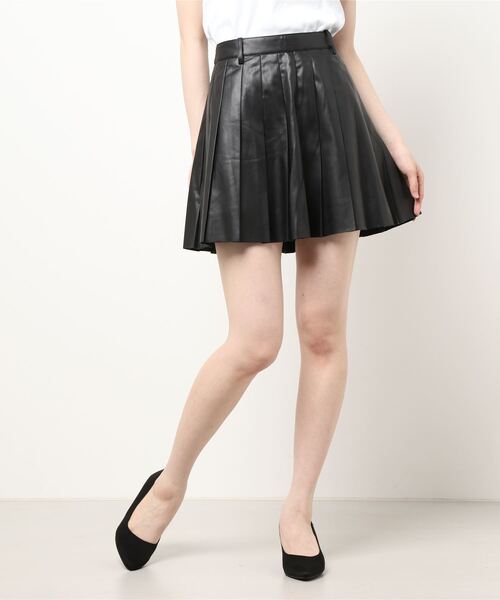 Ctr1(コントロール)の「Ctr1/コントロール/レザープリーツスカート(スカート・レディース・ブラック/ベージュ・SMALL/MEDIUM)」の13枚目の写真