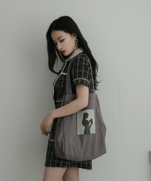 ANDGEEBEE（アンジービー）の「【UNISEX】シルエットトートバッグ（トートバッグ・レディース・パープル/ブラック・FREE）」の5枚目の写真