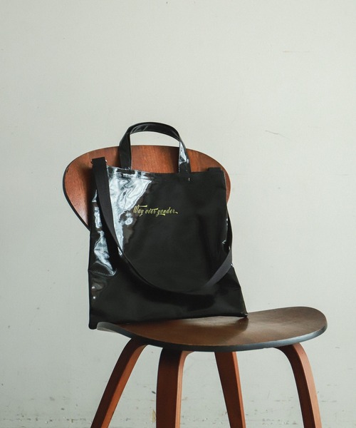 rapiecage（ラピエサージュ）の「PVCコーティングショルダートートBAG（ショルダーバッグ・レディース・ホワイト/ブラック/サックスブルー・FREE）」の2枚目の写真