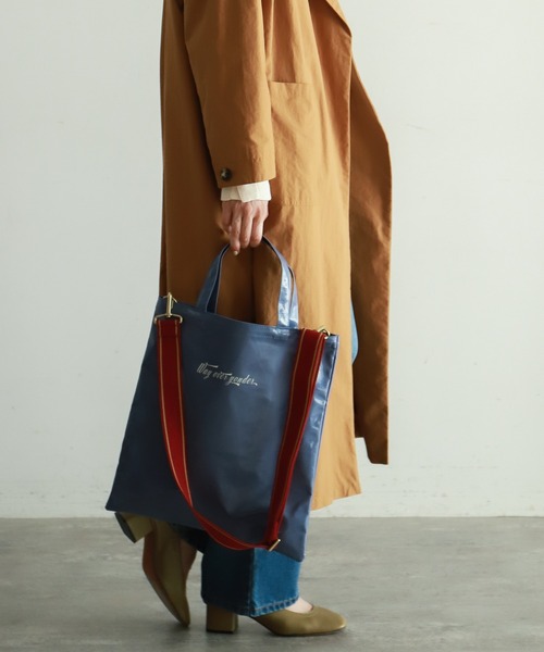 rapiecage（ラピエサージュ）の「PVCコーティングショルダートートBAG（ショルダーバッグ・レディース・ホワイト/ブラック/サックスブルー・FREE）」の8枚目の写真