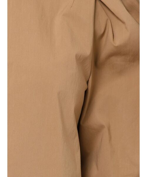 LAGUNAMOON(ラグナムーン)の「タックスリーブフォルムブラウス(シャツ/ブラウス・レディース・ブラック/ベージュ/キャメル・FREE)」の7枚目の写真