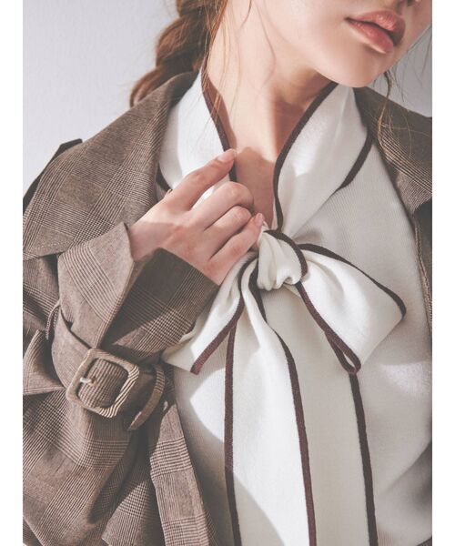 dazzlin(ダズリン)の「ボウタイ配色ニットトップス(ニット/セーター・レディース・ブラウン/オフホワイト/ピンク/モカ/ブラック・FREE)」の12枚目の写真