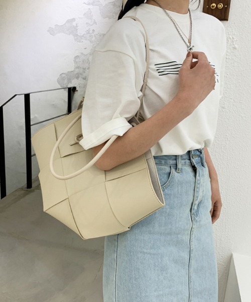 SMILE ORCHID(スマイルオーキッド)の「ポーチ付きメッシュトートバッグ(トートバッグ・レディース・ホワイト/ブラック/グリーン/ナチュラル・FREE)」の3枚目の写真