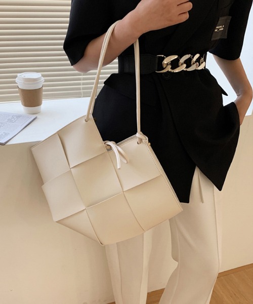 SMILE ORCHID(スマイルオーキッド)の「ポーチ付きメッシュトートバッグ(トートバッグ・レディース・ホワイト/ブラック/グリーン/ナチュラル・FREE)」の5枚目の写真