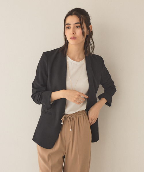 abahouse mavie（アバハウスマヴィ）の「ecru　ストレッチツイルジャケット（ノーカラージャケット・レディース・ネイビー/グレイッシュベージュ/ブラック/アイボリー/ダークネイビー/ブルー系その他/グレー系その他・36/38）」の3枚目の写真