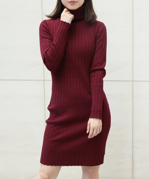Julia Boutique(ジュリアブティック)の「タートルネックタイトミニワンピース/21530(ワンピース・レディース・ブラック/ベージュ/アイボリー/ボルドー/ピンク/ブルー・ONE)」の6枚目の写真