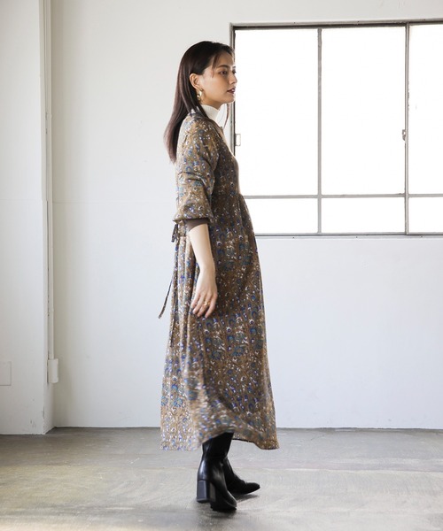 ENNEA（エンネア）の「【2021A/W】カフスタン・ジョーゼットペイズリーレトロプリント・ニット切り替えロングワンピース（ワンピース・レディース・ブラック/グリーン/キャメル・38）」の6枚目の写真