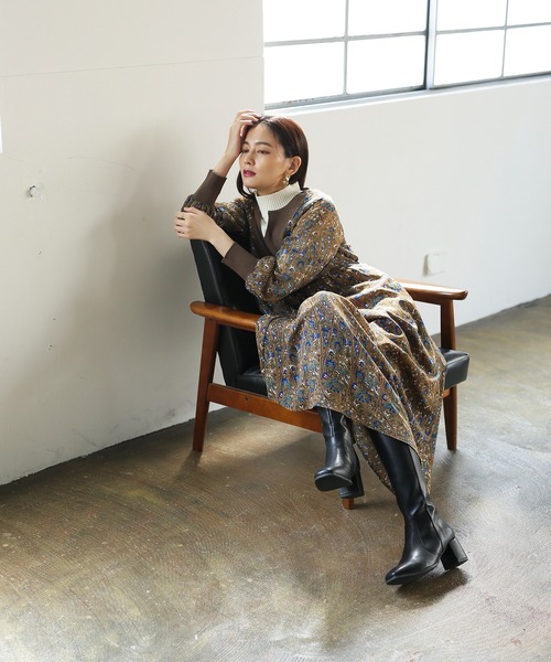 ENNEA（エンネア）の「【2021A/W】カフスタン・ジョーゼットペイズリーレトロプリント・ニット切り替えロングワンピース（ワンピース・レディース・ブラック/グリーン/キャメル・38）」の15枚目の写真