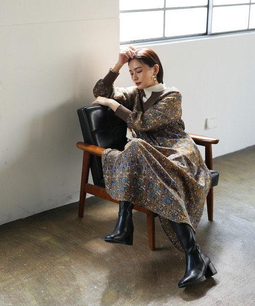 ENNEA（エンネア）の「【2021A/W】カフスタン・ジョーゼットペイズリーレトロプリント・ニット切り替えロングワンピース（ワンピース・レディース・ブラック/グリーン/キャメル・38）」の17枚目の写真