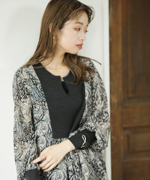 ENNEA（エンネア）の「【2021A/W】カフスタン・ジョーゼットペイズリーレトロプリント・ニット切り替えロングワンピース（ワンピース・レディース・ブラック/グリーン/キャメル・38）」の19枚目の写真