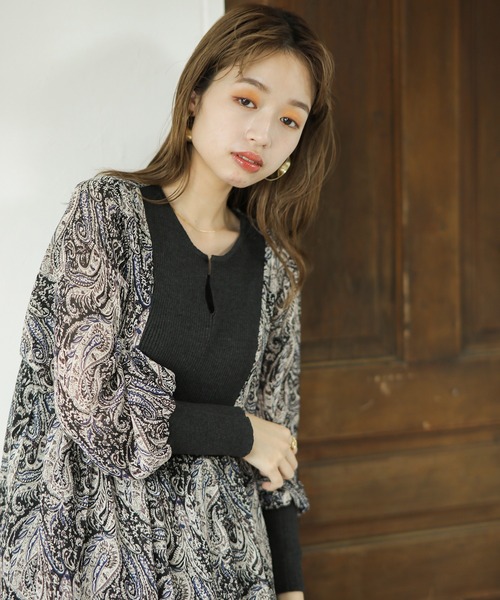 ENNEA（エンネア）の「【2021A/W】カフスタン・ジョーゼットペイズリーレトロプリント・ニット切り替えロングワンピース（ワンピース・レディース・ブラック/グリーン/キャメル・38）」の22枚目の写真