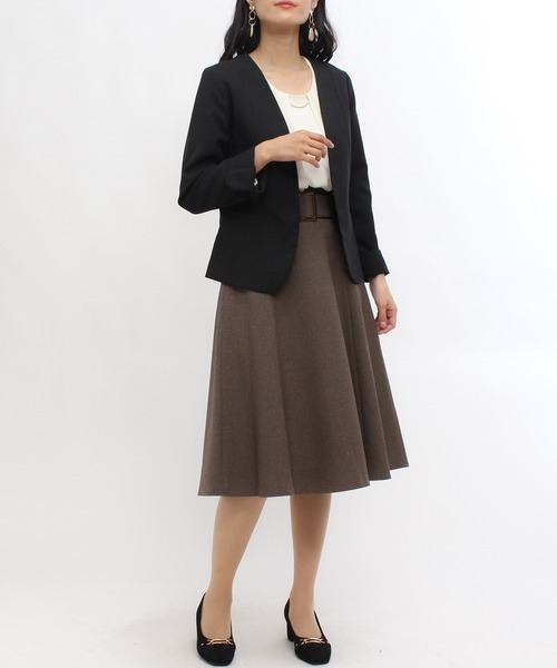 TRUDEA（トルディア）の「カチオンカラーレスジャケット（ノーカラージャケット・レディース・ライトグレー/ブラック/ネイビー/グレイッシュベージュ・MEDIUM/LARGE）」の16枚目の写真