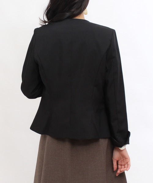 TRUDEA（トルディア）の「カチオンカラーレスジャケット（ノーカラージャケット・レディース・ライトグレー/ブラック/ネイビー/グレイッシュベージュ・MEDIUM/LARGE）」の22枚目の写真